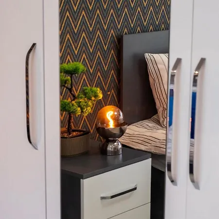 Daire Modern Flat Across Hadrian Gate *