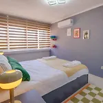 Hadrian Sol Modern 2Br Apartment With City View Opposite Old Town & Hadrian Gate Appartement *