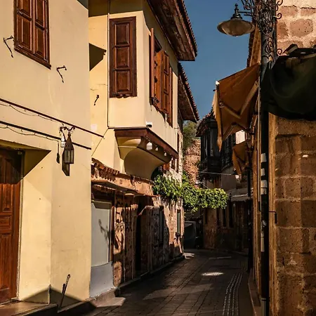 Modern Flat Across Hadrian Gate Lägenhet