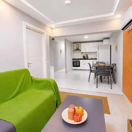 Apartment Hadrian Sol Modern 2br With View Opposite Old Town & Hadrian Gate