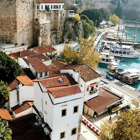 Hadrian Sol Modern 2br With View Opposite Old Town & Hadrian Gate