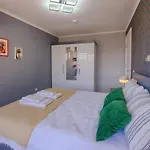 Apartman Hadrian Sol Modern 2Br Apartment With City View Opposite Old Town & Hadrian Gate