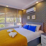 Apartman Hadrian Sol Modern 2Br Apartment With City View Opposite Old Town & Hadrian Gate *