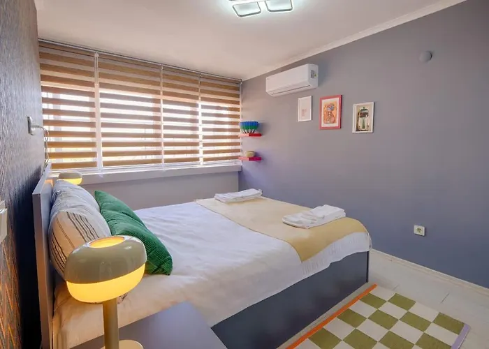 Hadrian Sol Modern 2br View Opposite Old Town Hadrian Gate Apartment *
