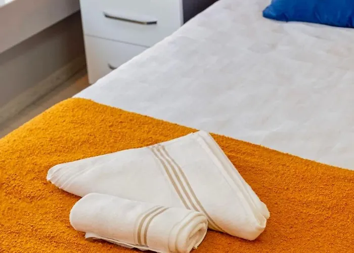 Apartment Hadrian Sol Modern 2br View Opposite Old Town Hadrian Gate Antalya