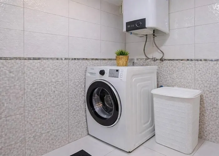 Hadrian Sol Modern 2br View Opposite Old Town Hadrian Gate Apartment *