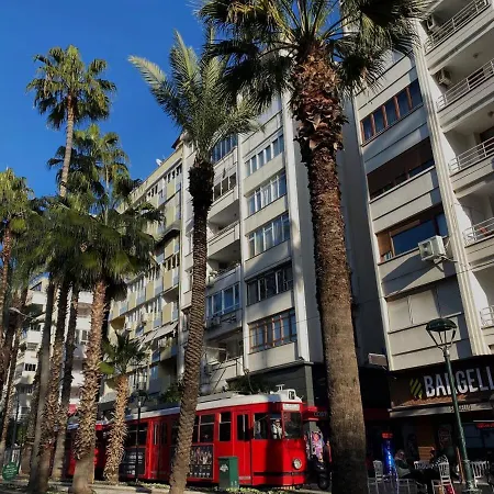 Apartment Modern Flat Across Hadrian Gate Antalya